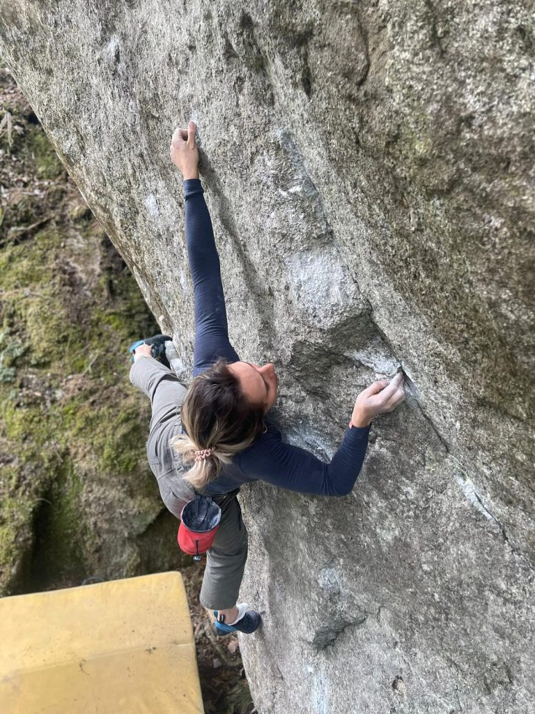 Alessandra Prato al lavoro, team di tracciatura.