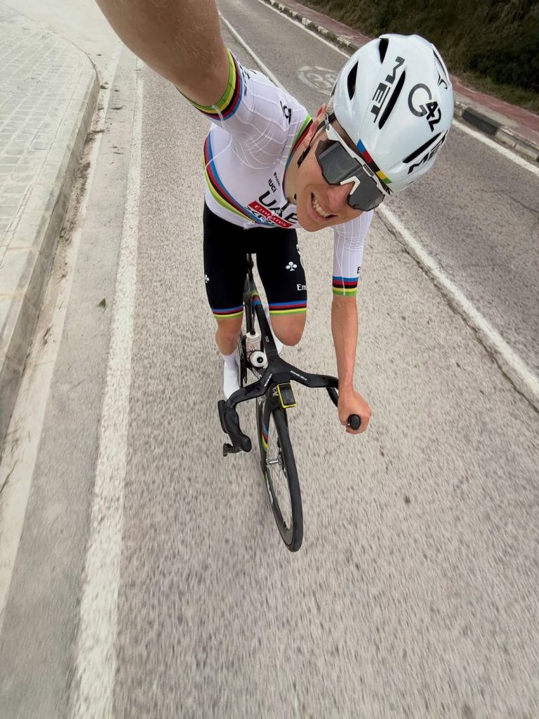 Tadej Pogačar in allenamento. Foto Instagram Tadej Pogačar