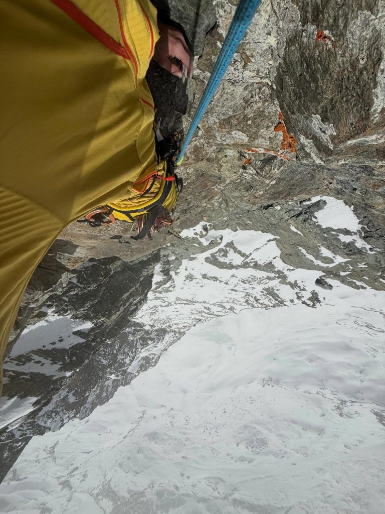 Bepi Vidoni durante la salita. Foto Facebook Bepi Vidoni