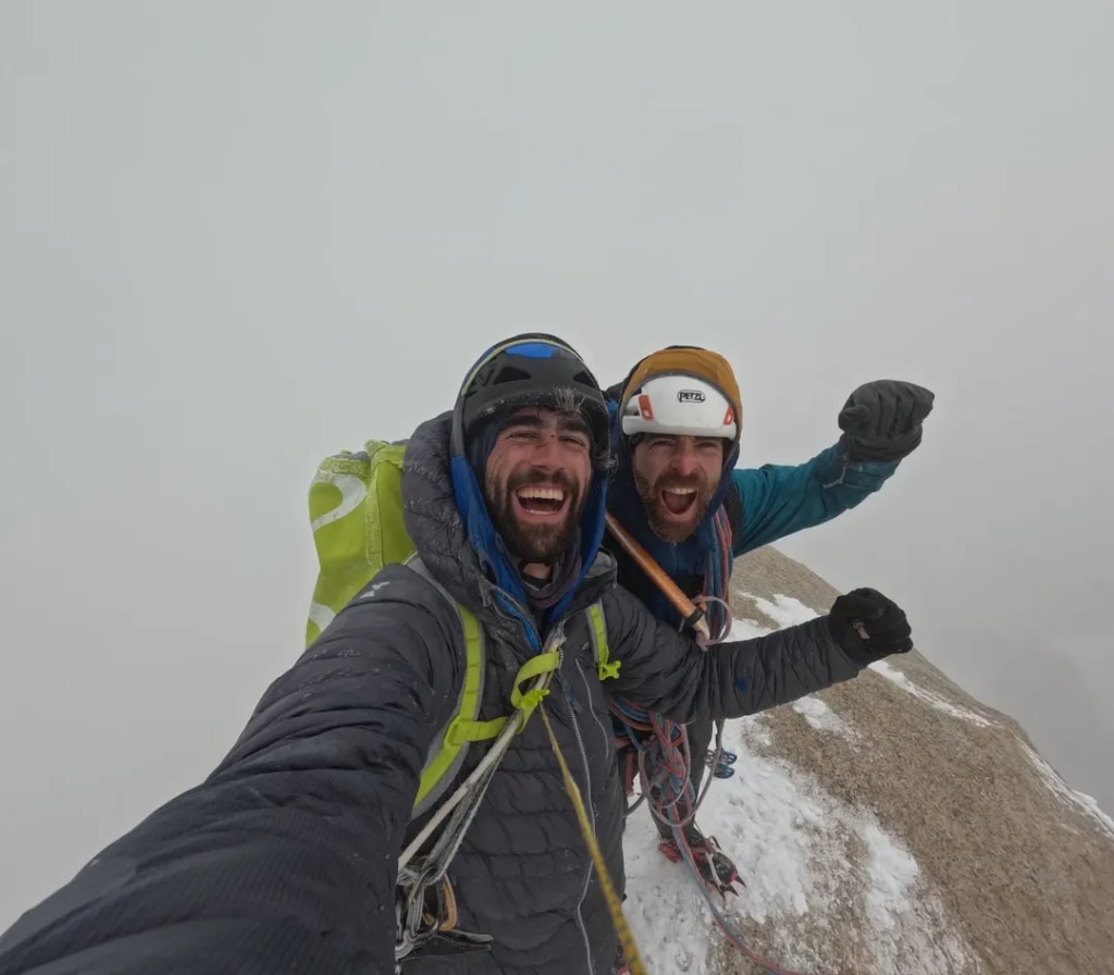 Tasio Martin e Sean Villanueva in cima al Fitz Roy. Foto Instagram Tasio Martin