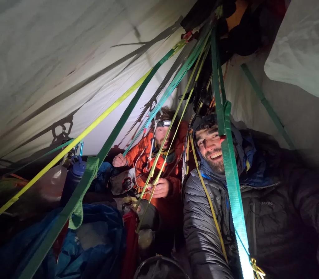 In portaledge sul Pilastro est. Foto Instagram Tasio Martin