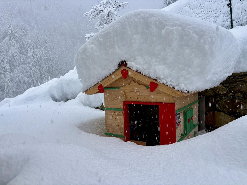 Nevicata ad Alagna Valsesia. Foto Facebook Comune di Alagna Valsesia