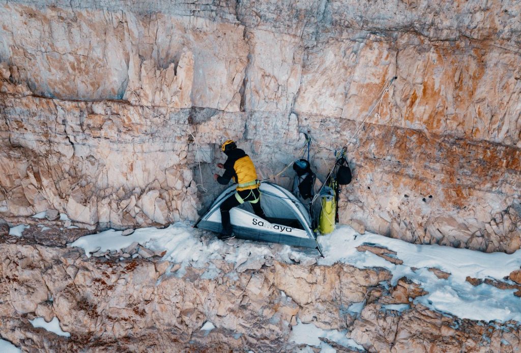 Bivacco. Foto Archivio Simon Gietl