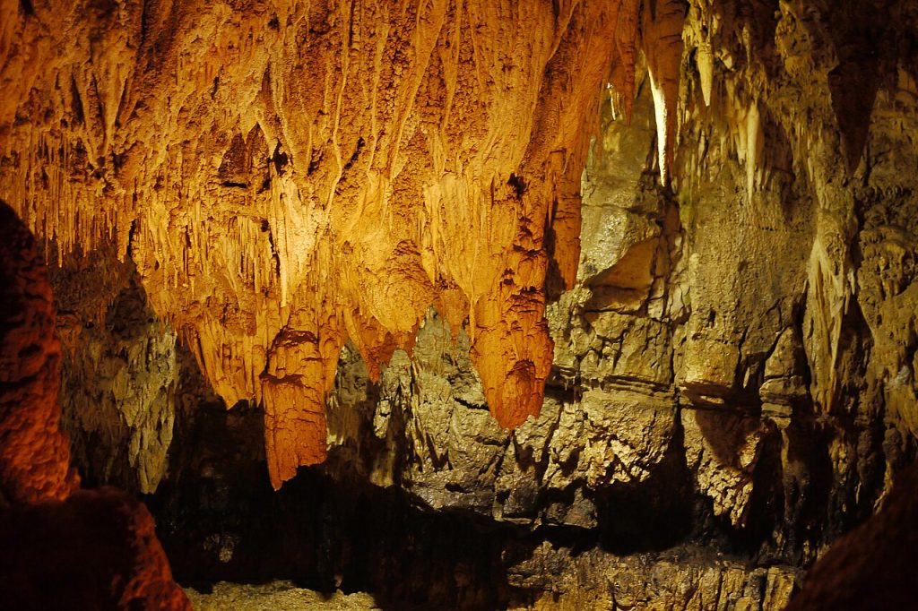 Grotte di Stiffe - Foto Andrea Pilotti - Wikimedia Commons, CC BY 2.0