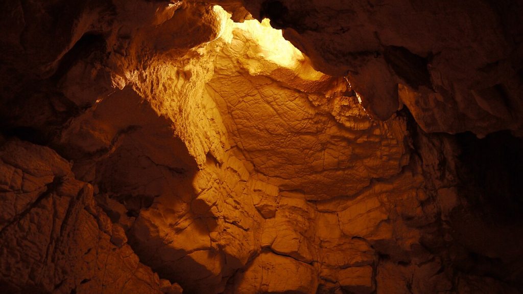 Grotte di Stiffe - Foto Andrea Pilotti - Wikimedia Commons, CC BY 2.0