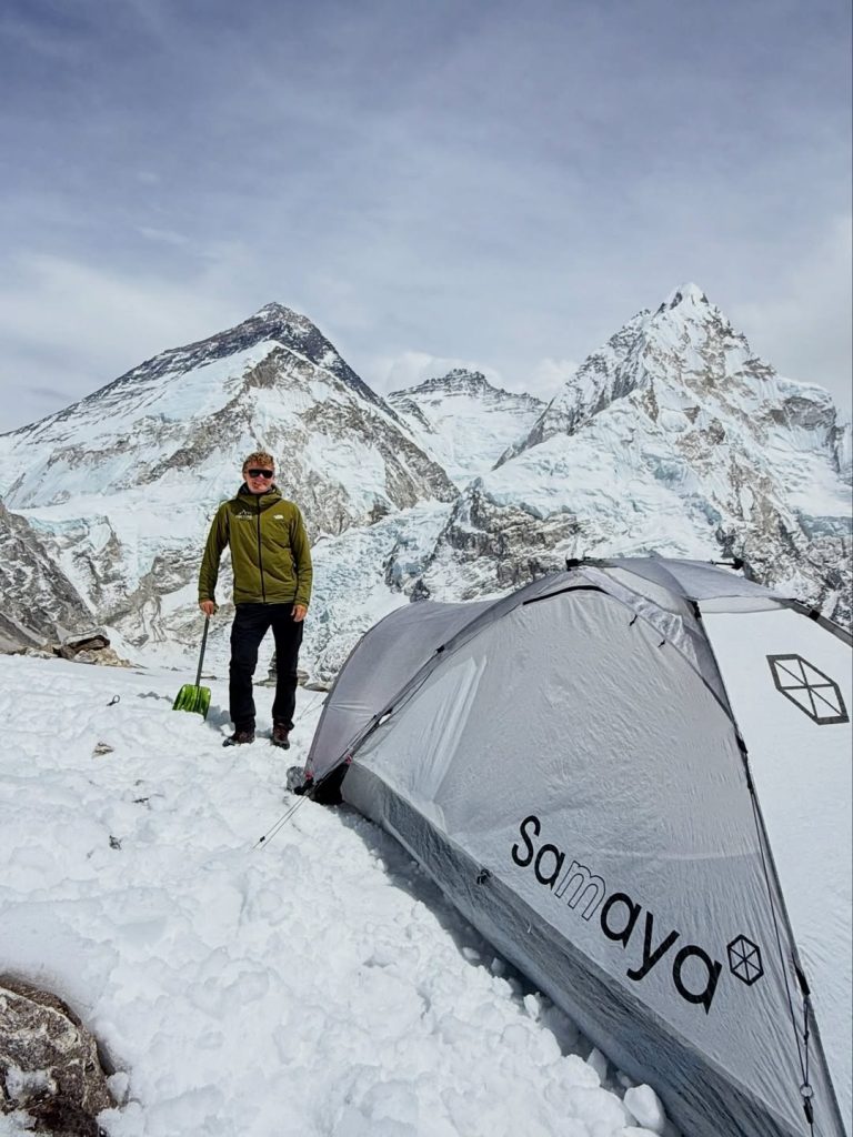 Justin Sackett il primo arrivato al campmbase dell