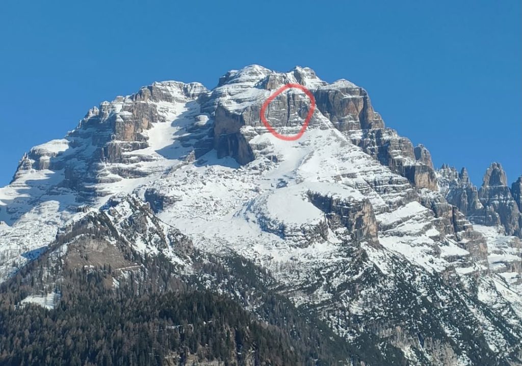 Il camino. Foto Instagram Emanuele Andreozzi