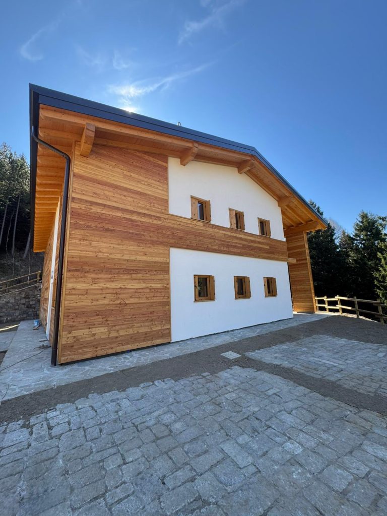 Rifugio Loa - Foto Giovan Battista Bernardi