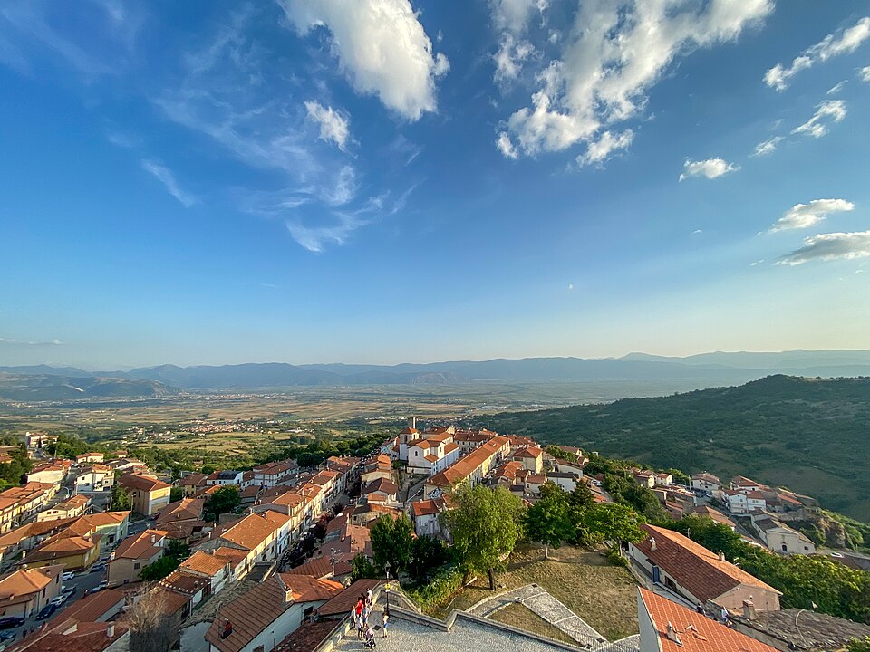 Aielli - Foto Verdenex84 - Wikimedia Commons, CC BY-SA 4.0