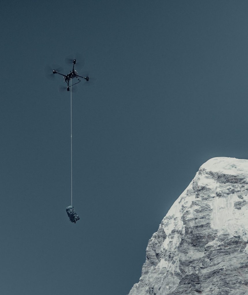 Drone verso campo base Everest. Foto Airlift Technologies