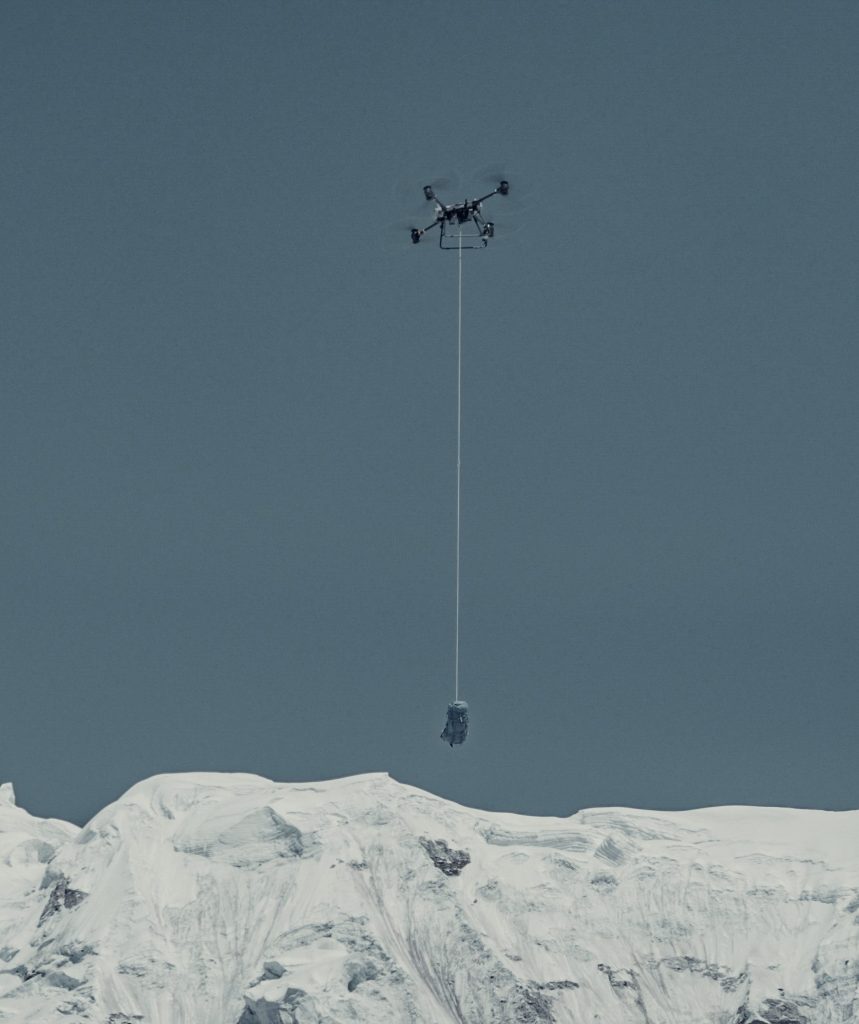 Drone verso campo base Everest. Foto Airlift Technologies