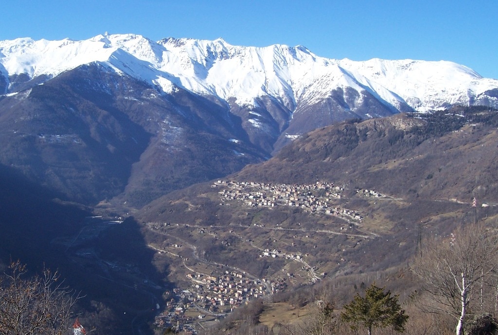 Panorama di Berzo Demo - Foto  Luca Giarelli - Wikimedia Commons, CC BY-SA 3.0