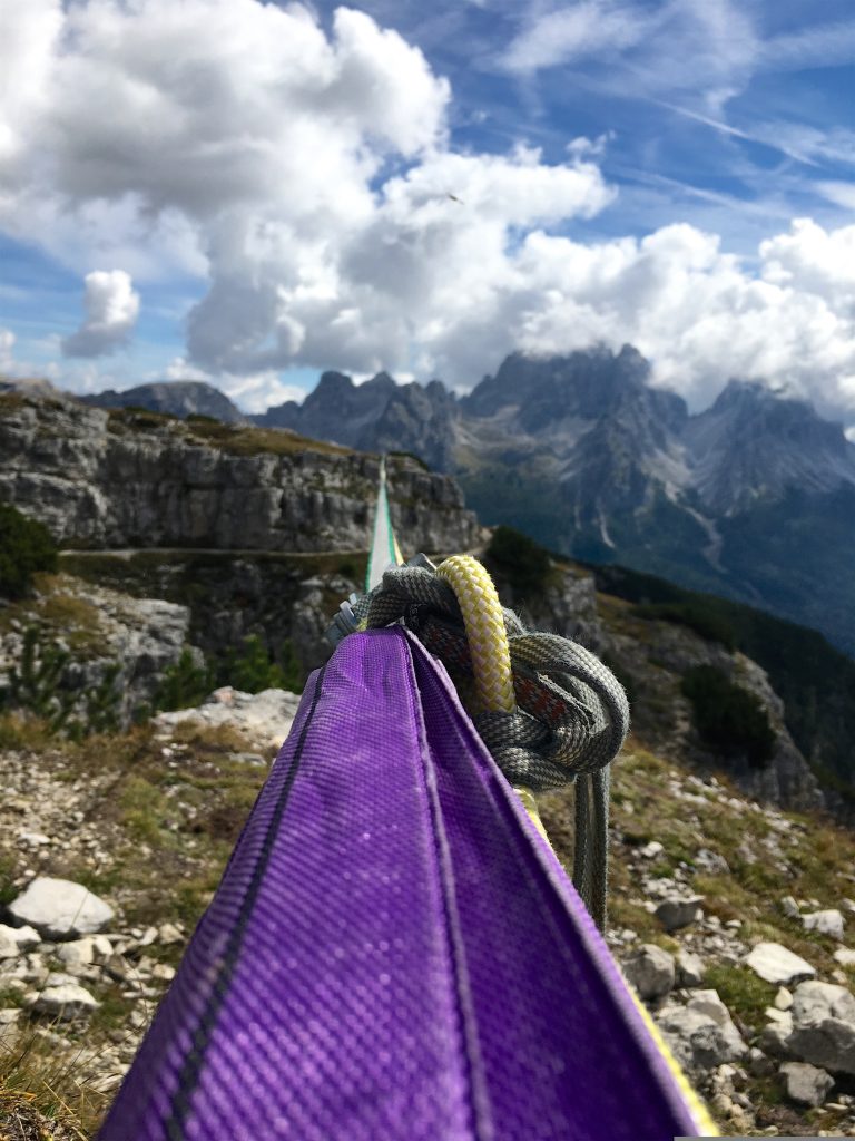 Slackline - Foto di constantingoldann da Pixabay
