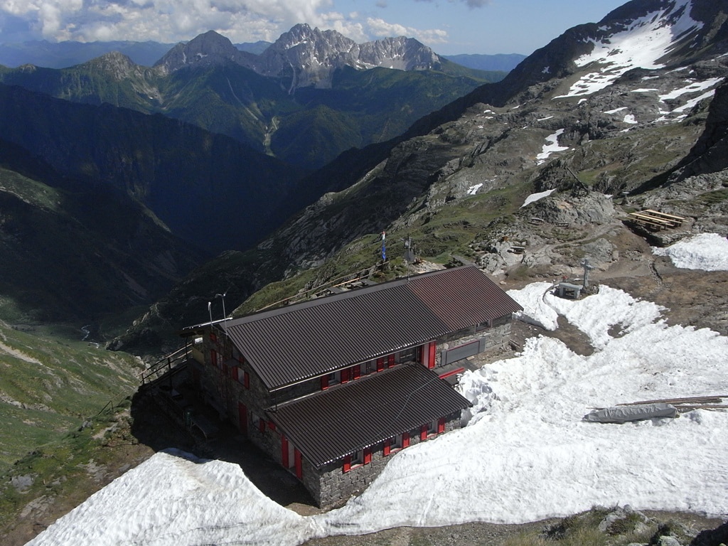 Rifugio Tagliaferri - Foto Ras78 - Wikimedia Commons, CC BY-SA 3.0