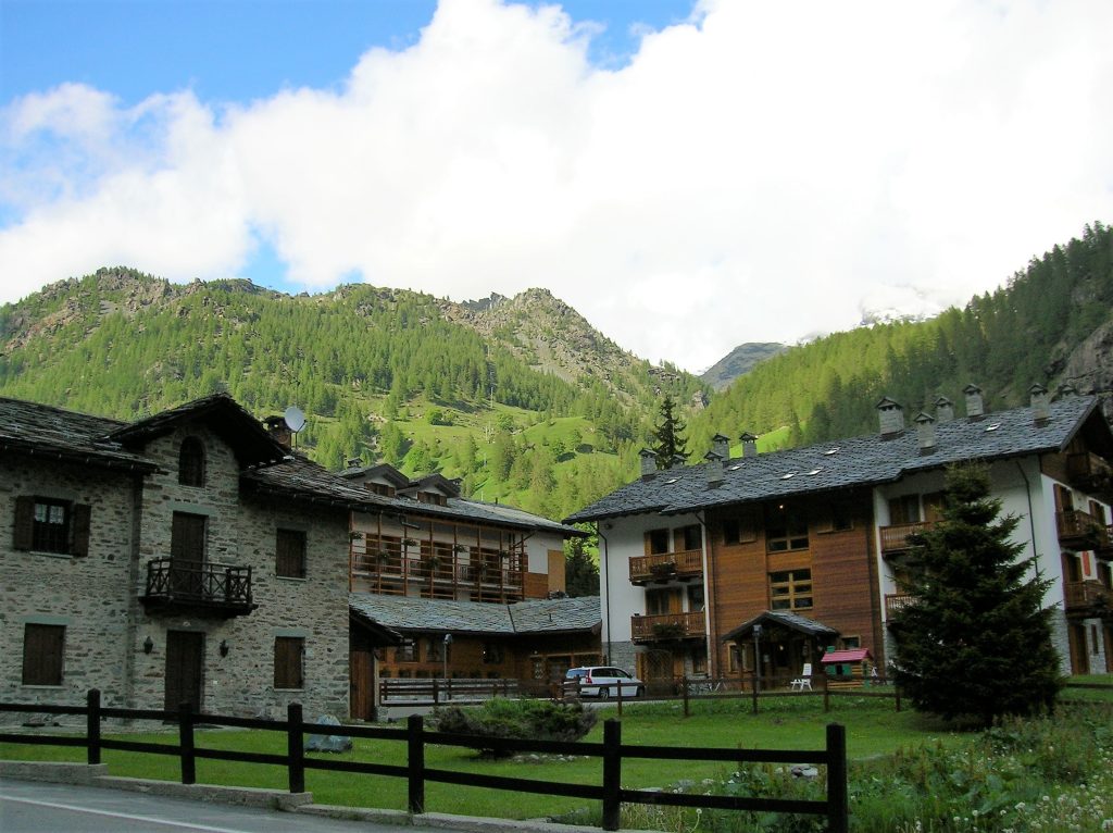 Gressoney-La-Trinité - Foto Patafisik - Wikimedia Commons, CC BY-SA 4.0
