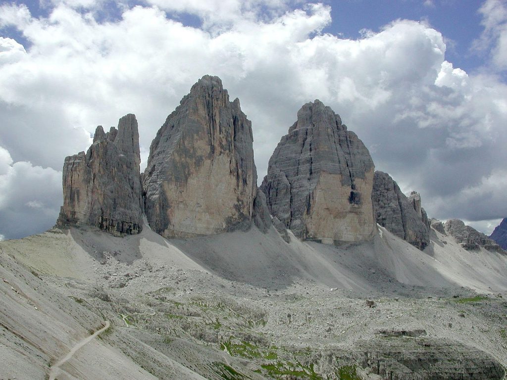 Tre Cime - Foto di WikiImages da Pixabay