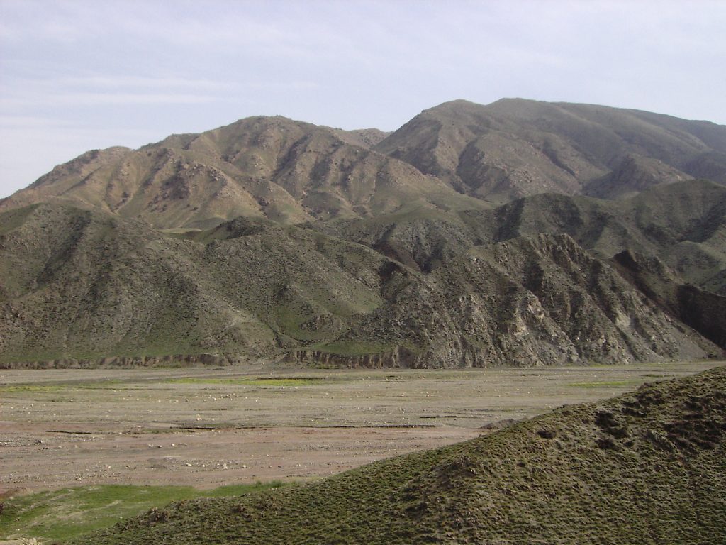 Monti Helan - Foto 天王星 - Wikimedia Commons, CC BY-SA 3.0
