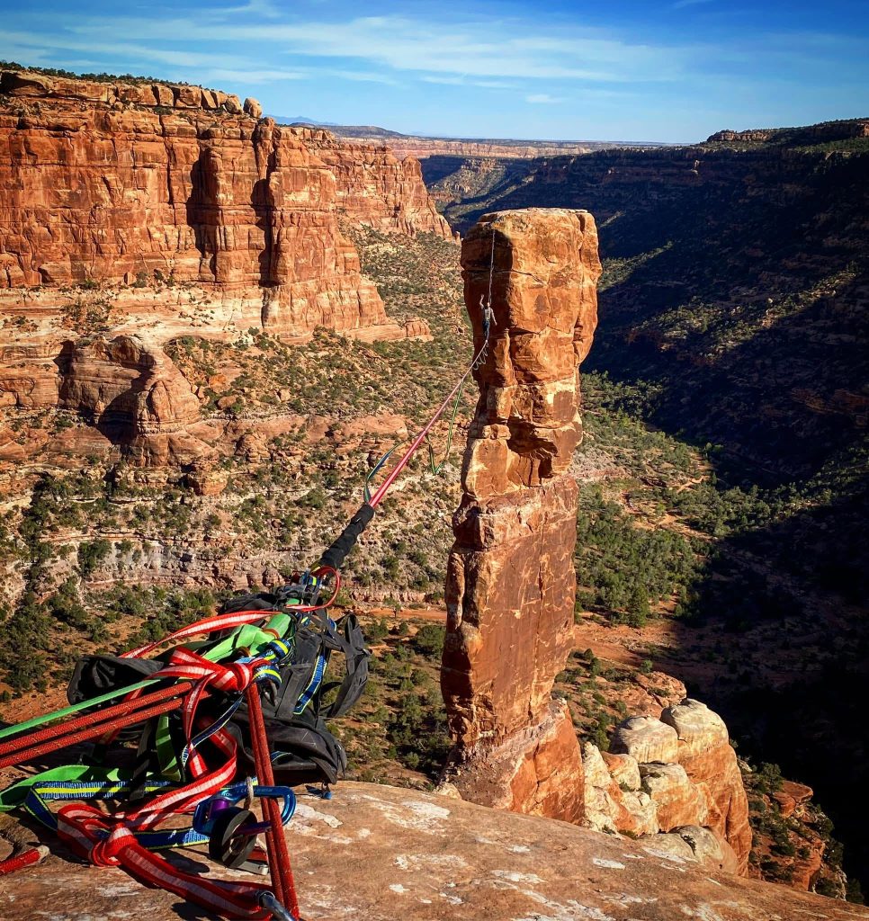 Sulla Slackline. Foto Facebook Andy Lewis