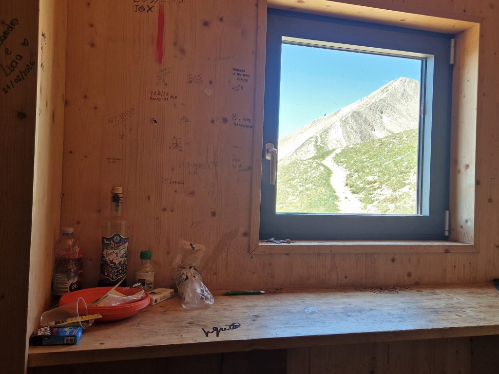 Locale di emergenza Bivacco Zilioli - Foto Tatiana Marras