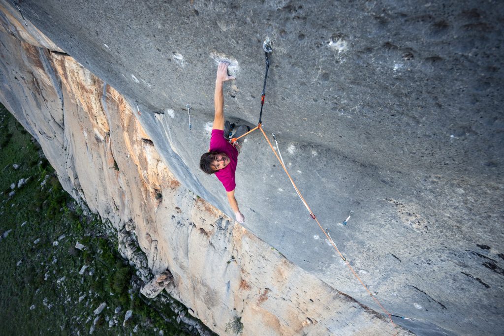 Hugo Parmentier in scalata. Foto Jerome Tanon/Millet