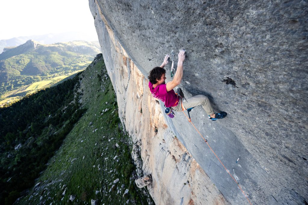 Hugo Parmentier in scalata. Foto Jerome Tanon/Millet
