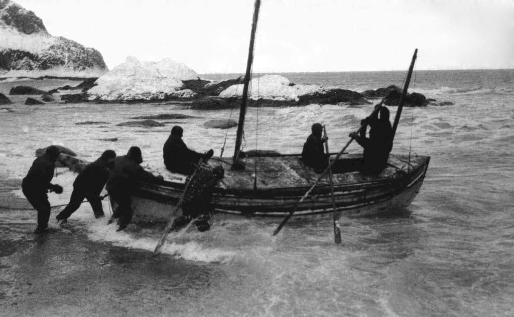 La mitica James Caird - Foto By Probably Frank Hurley, the expedition