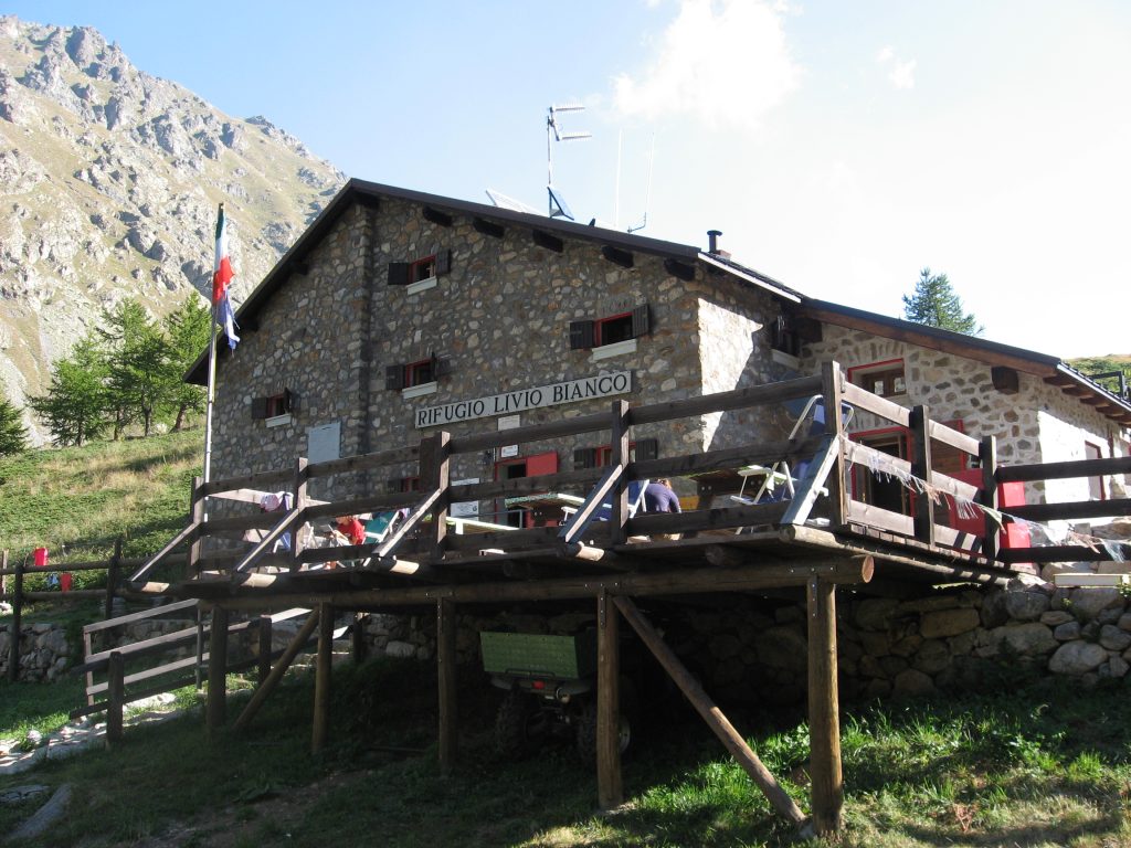 Rifugio Dante Livio Bianco. Foto Wikimedia Commons