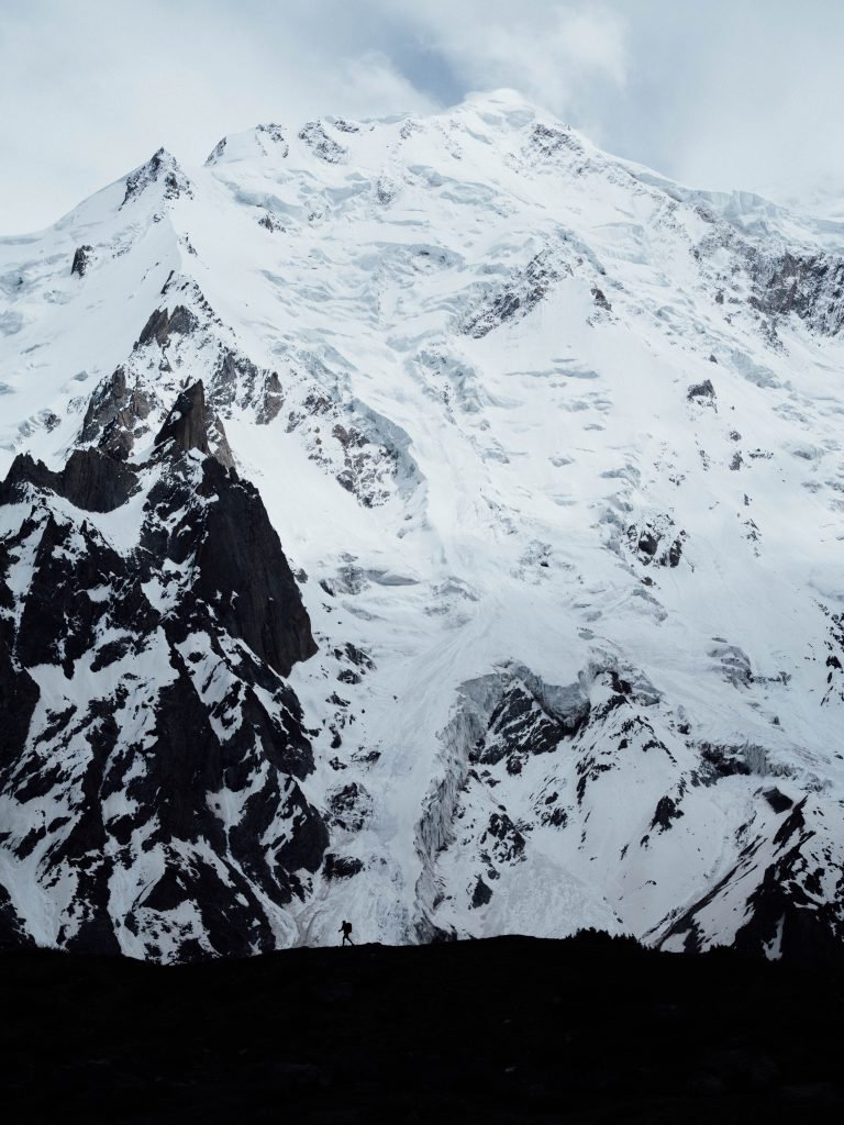 La parete Diamir del Nanga Parbat. Foto Instagram Andrzej Bargiel