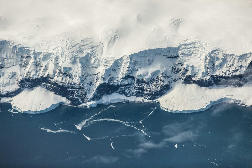 Antartide - Foto di Matt Palmer su Unsplash
