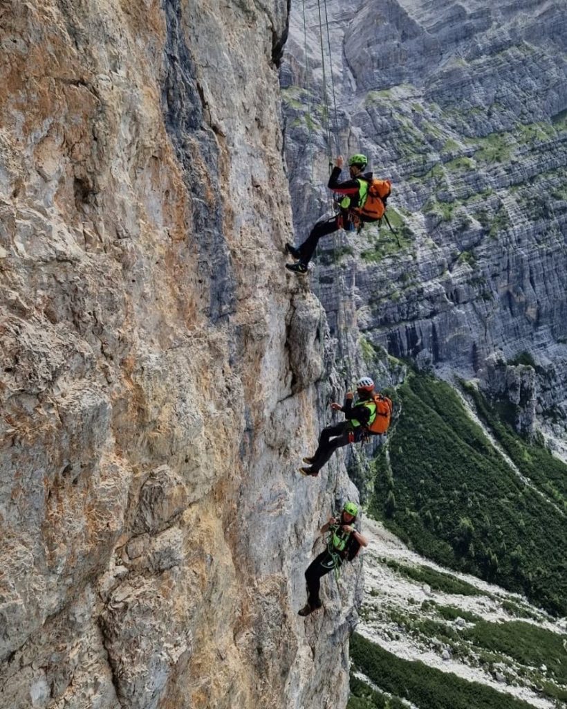 Foto repertorio FB Corpo Nazionale Soccorso Alpino e Speleologico - CNSAS