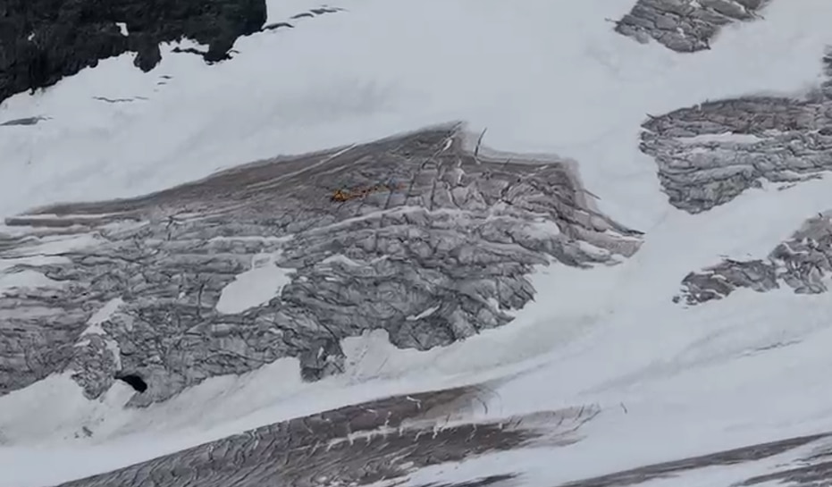Intervento sul Breithorn orientale - Frame da video Soccorso Alpino Valdostano