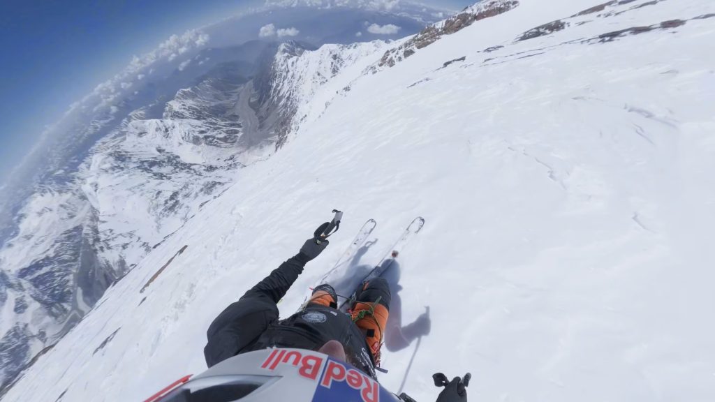 Andrzej Bargiel in discesa dal Nanga Parbat. Foto RedBull/Bartek Pawlikowski
