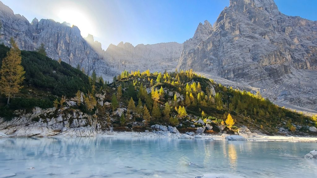 Lago di Sorapiss - Foto di Athina Vrikki su Unsplash
