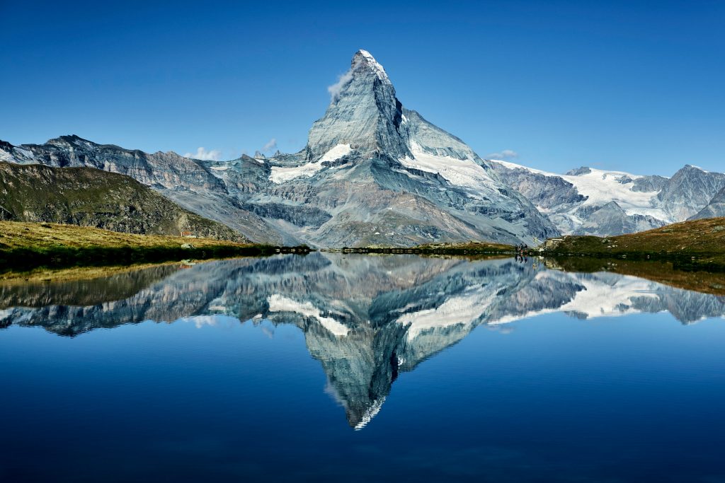 Cervino versante elvetico - Foto di Luke Tanis su Unsplash