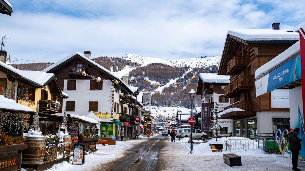 Livigno (SO) - Foto di Rich Martello su Unsplash